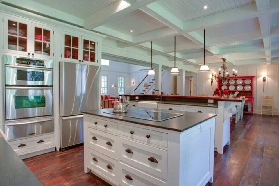Main Cottage Kitchen