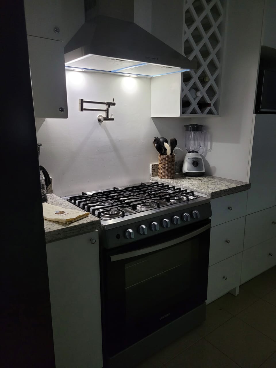 Gas range