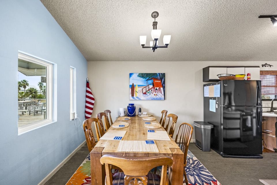 This dining area is located off the kitchen