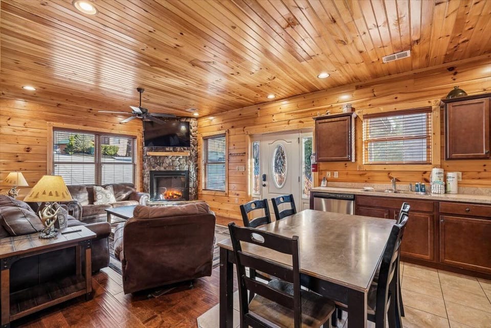 13-Dining Room