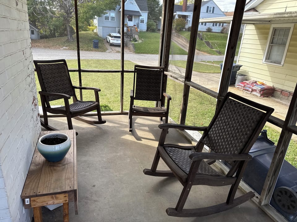 Screened-in porch