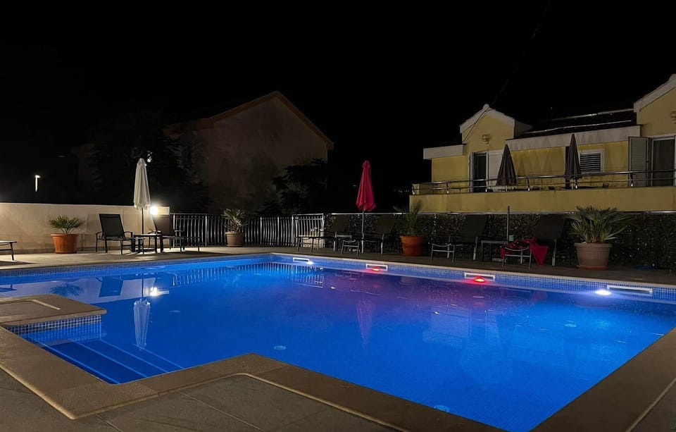 pool