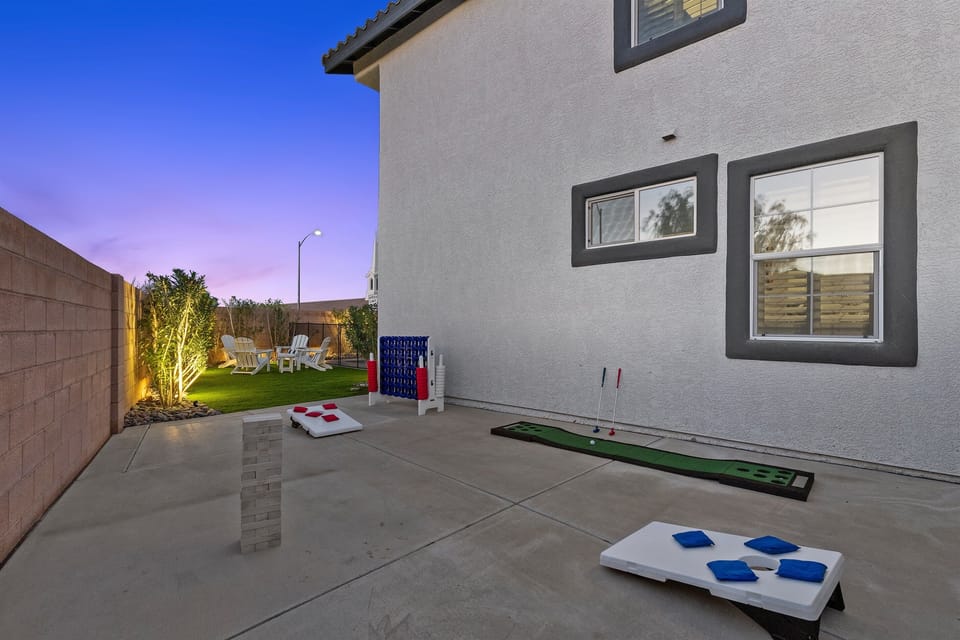 Outdoor games include giant Jenga, giant Connect Four, cornhole, and PutterBall Original Golf putting game.