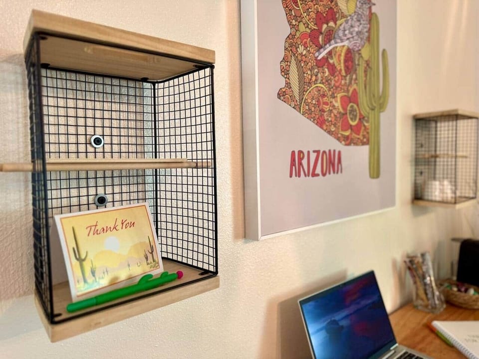 Cute wall shelves for different sizes: espresso, lungo or americano coffee cups. 