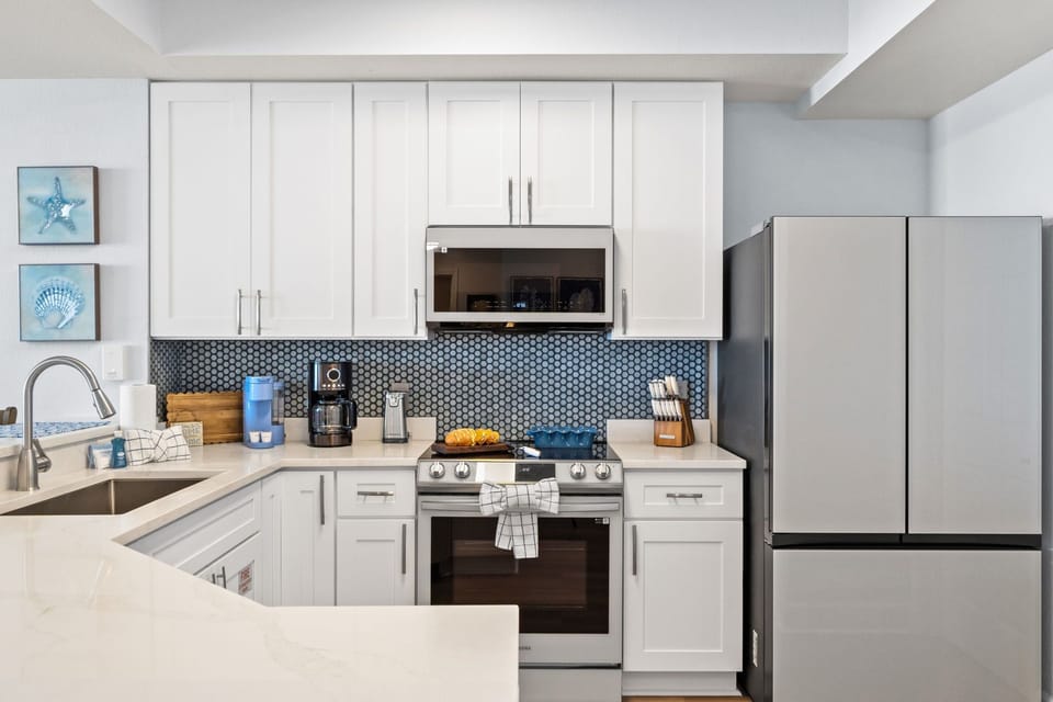 Full Size Kitchen with Bar Seating