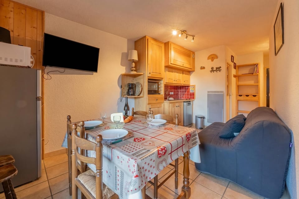 Kitchen and dining area