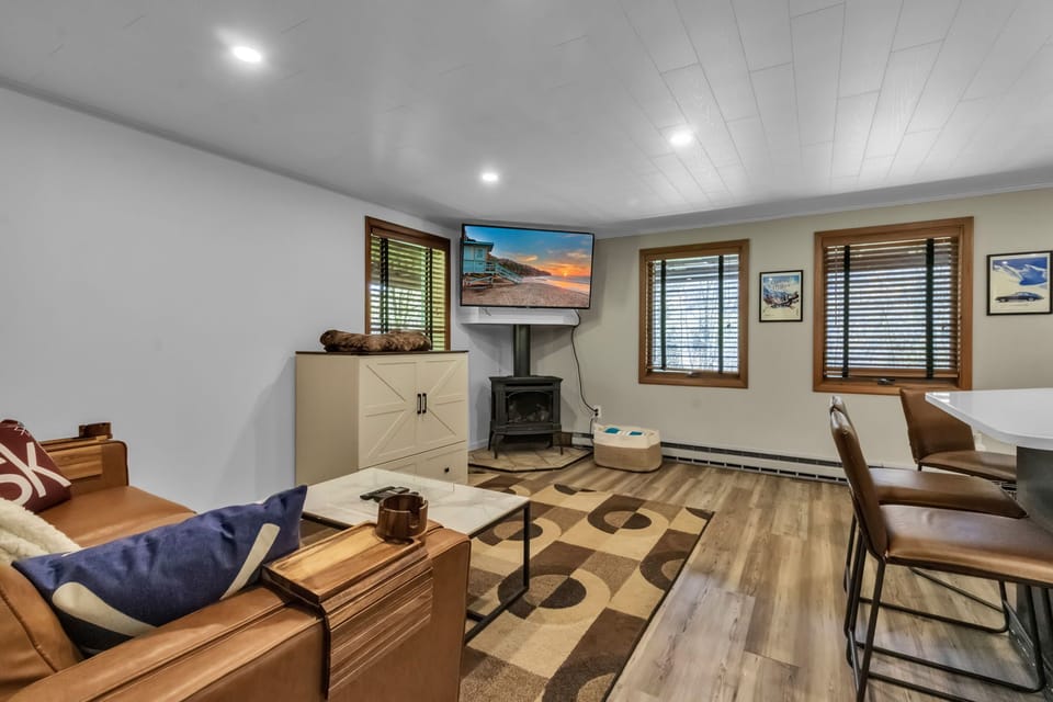 Living room.