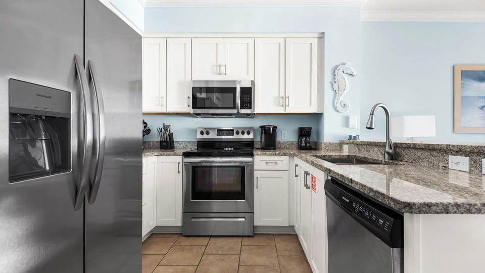 Tidewater 1313 - Kitchen area