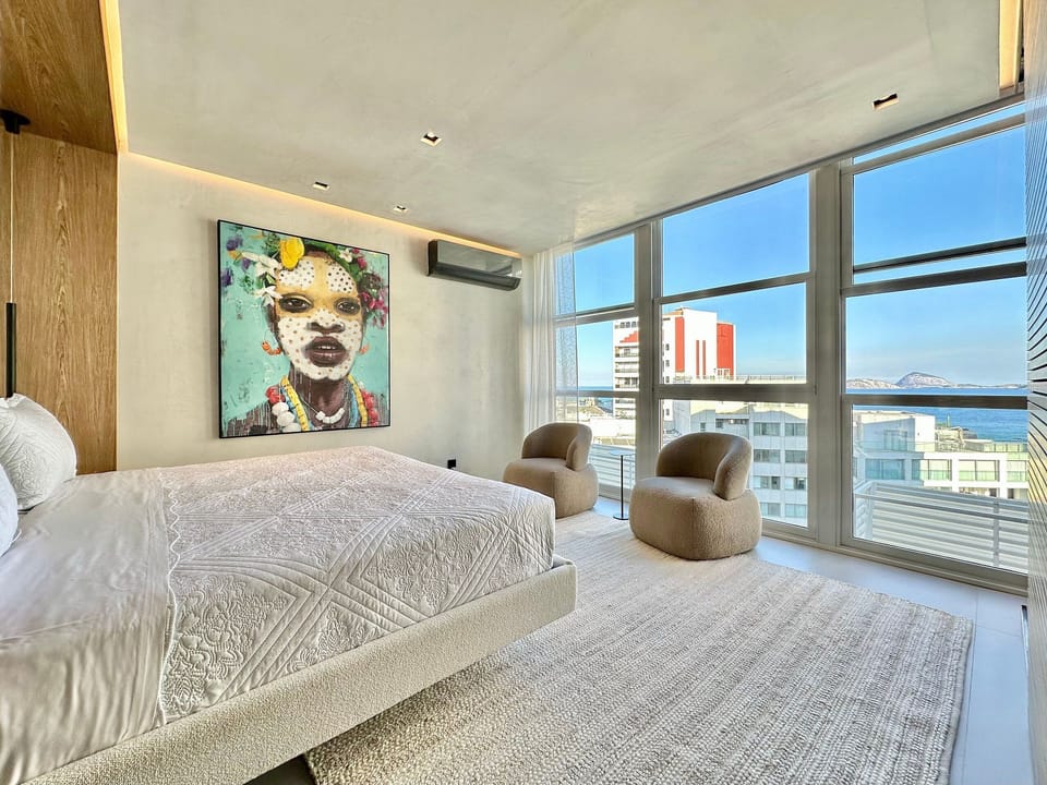Photo of the whole room,Bedroom