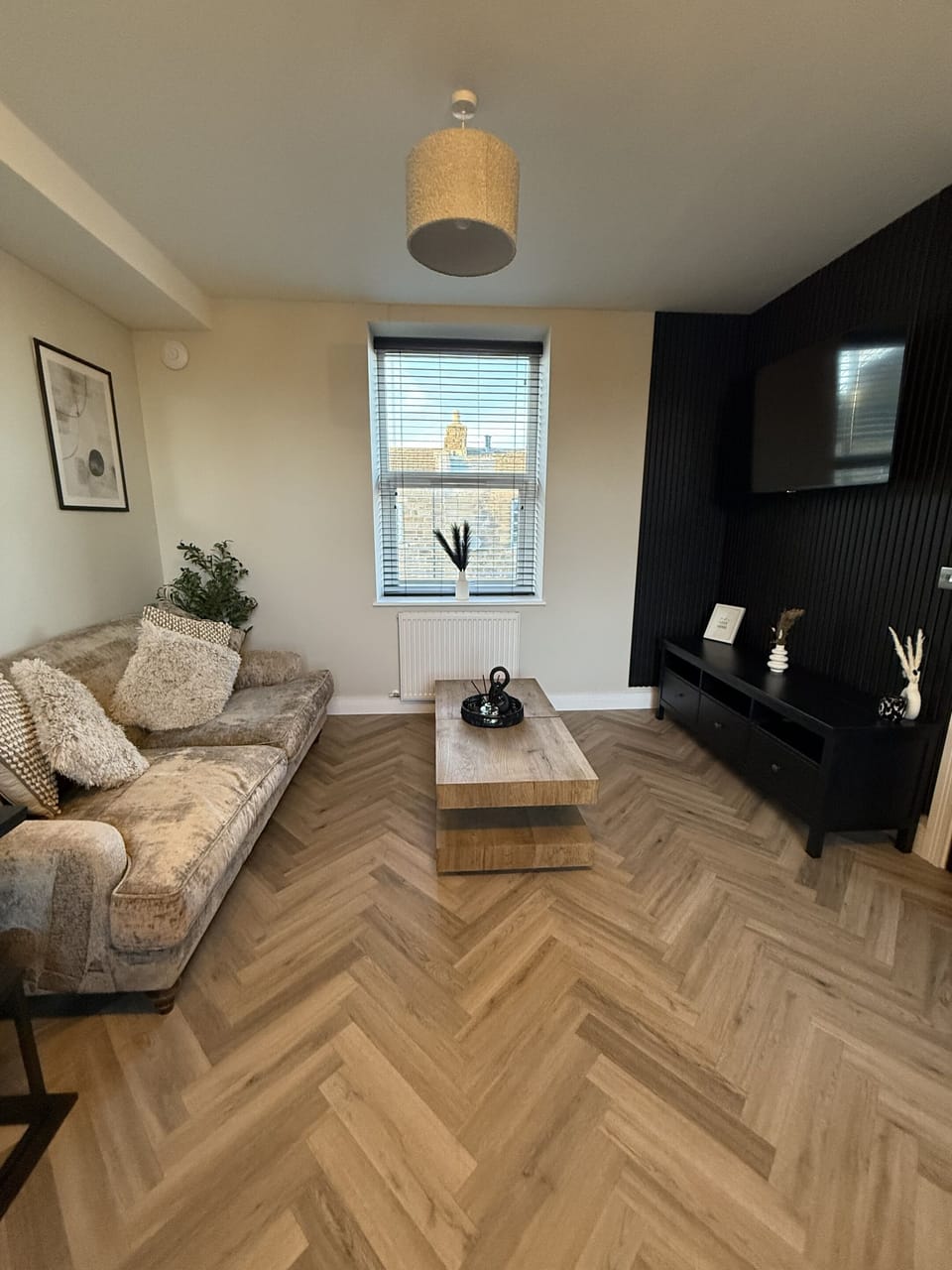 Living Room / Lounge