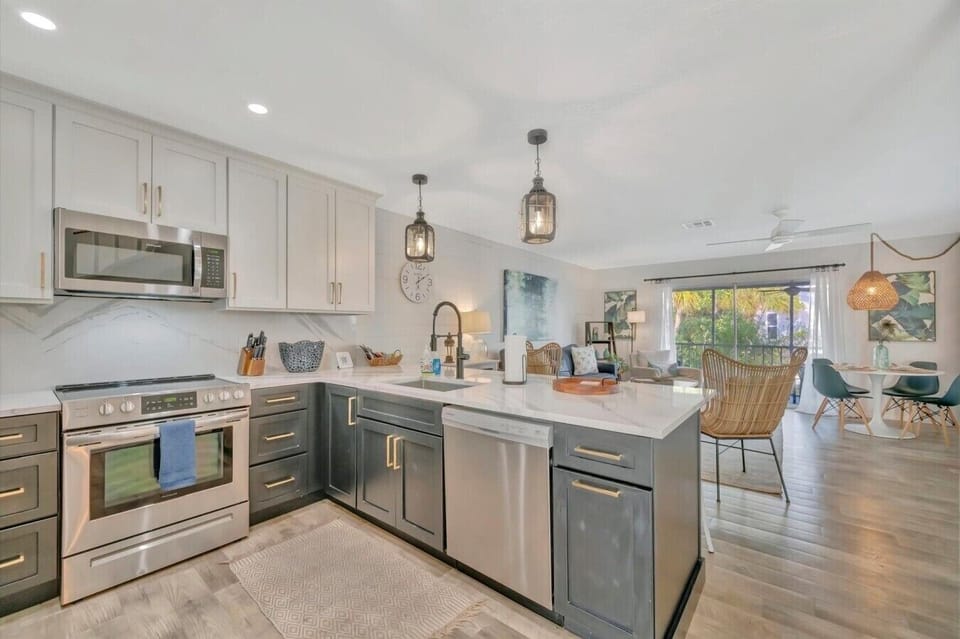 Fully Stocked Open Kitchen