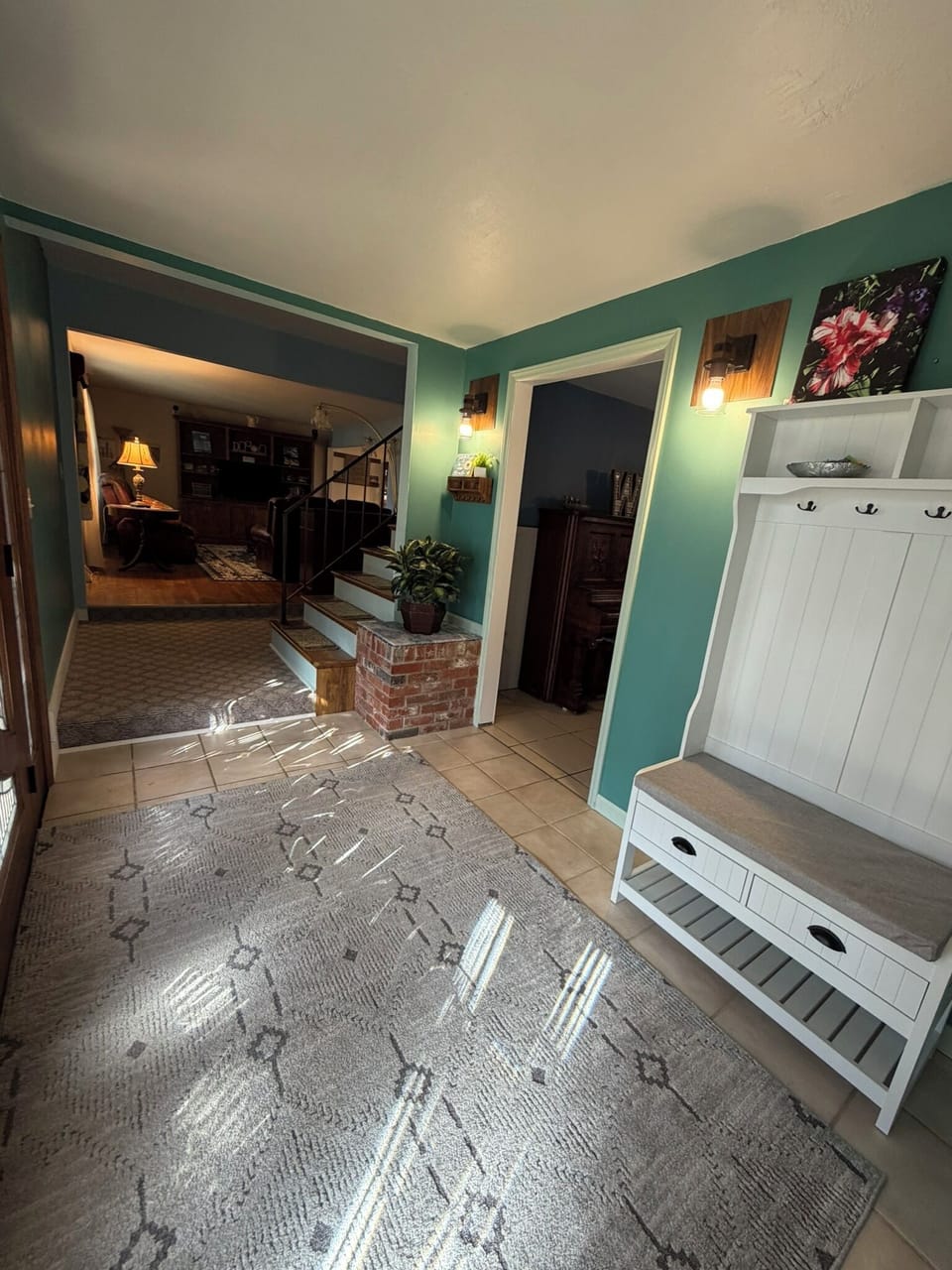 Entry way inside of the front door