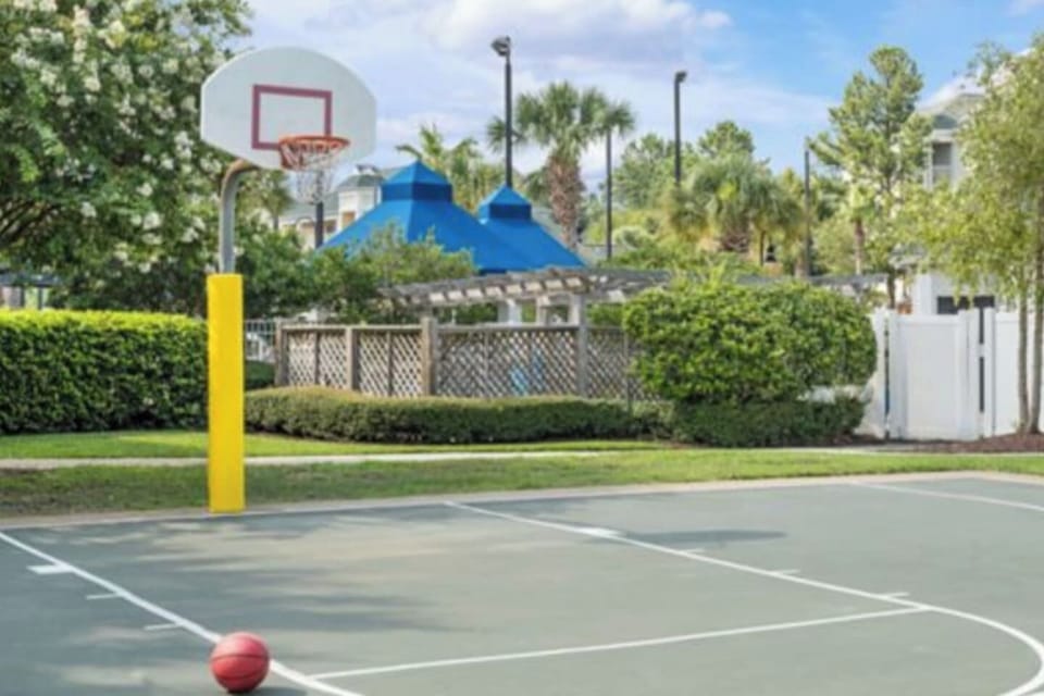 Sport court