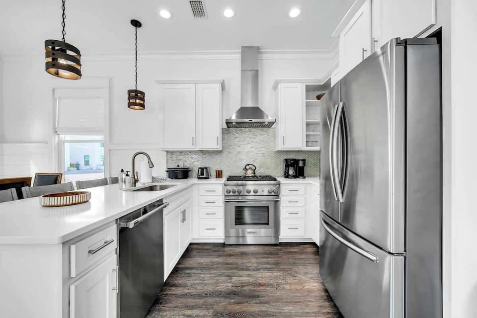 Fully equipped kitchen for all your cooking needs