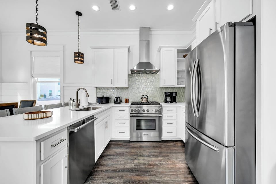 Fully equipped kitchen for all your cooking needs