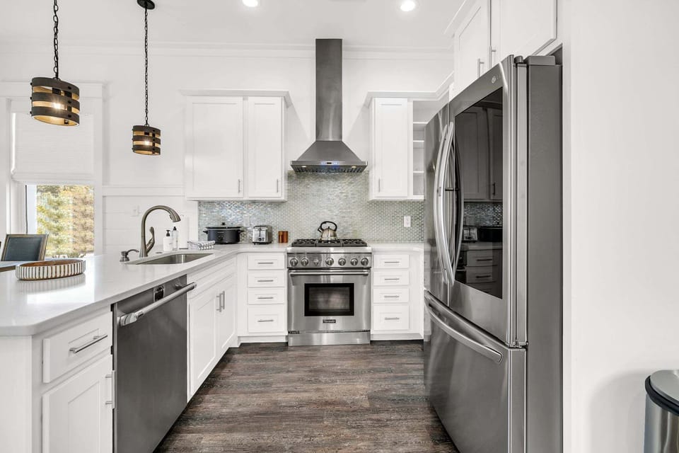 Fully equipped kitchen for all your cooking needs