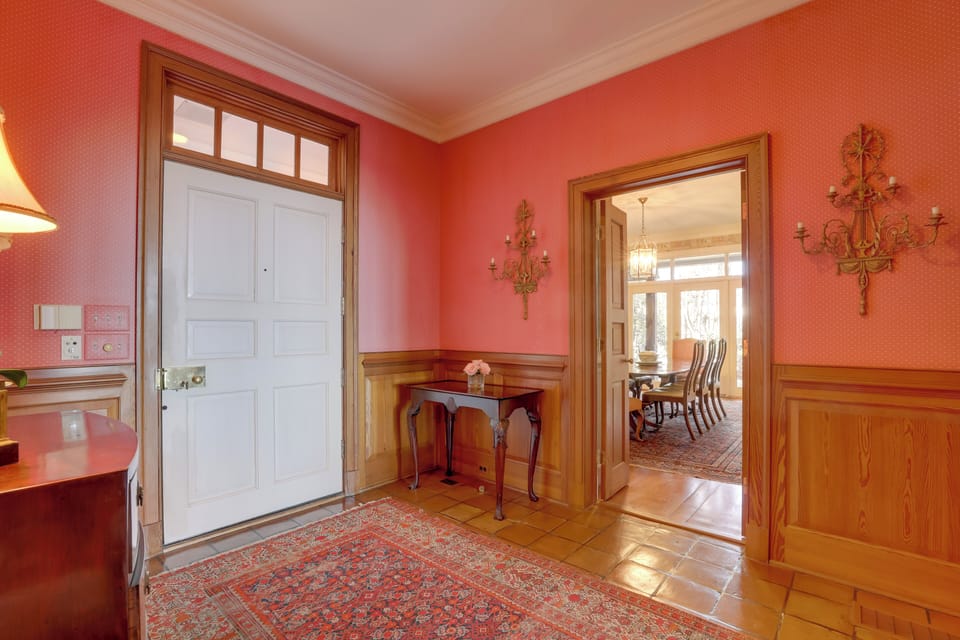 Entryway | 1st Floor