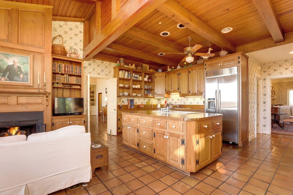 Kitchen | Drip Coffee Maker | Breakfast Nook | 1st Floor