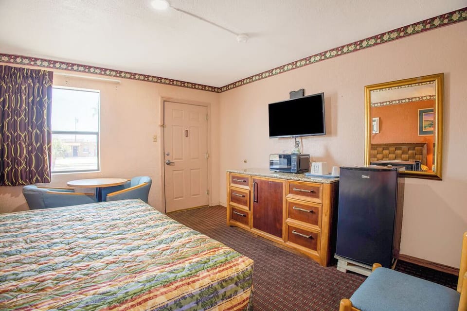 Enjoy easy evenings with in-room essentials at your fingertips.