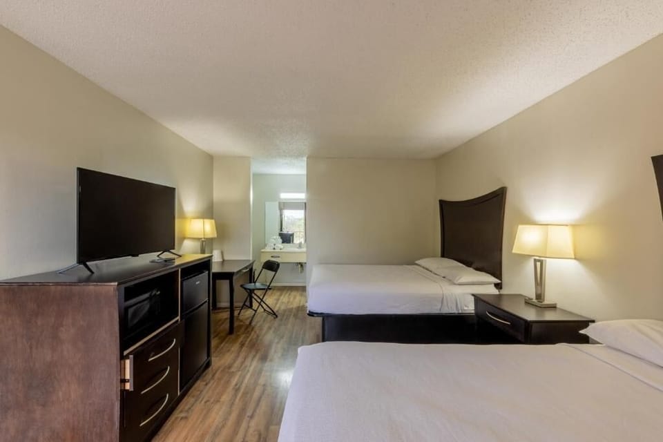 Bedroom. Interior and views may vary based on location and availability.