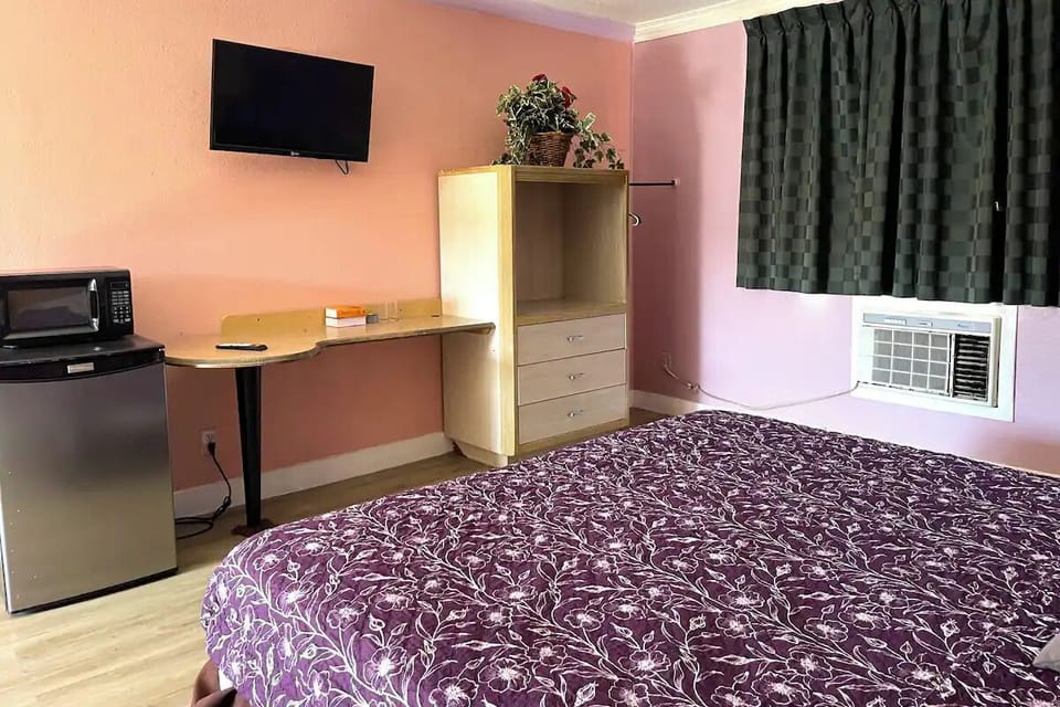 Bedroom. Interior and views may vary based on location and availability