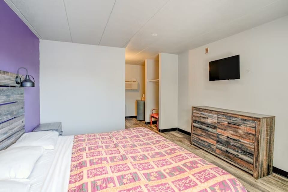 Bedroom. Interior and views may vary based on location and availability