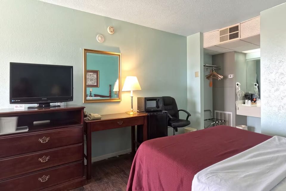 Bedroom. Interior and views may vary based on location and availability