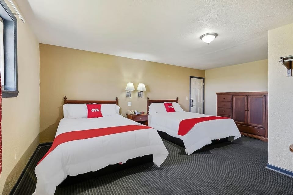Bedroom. Interior and views may vary based on location and availability