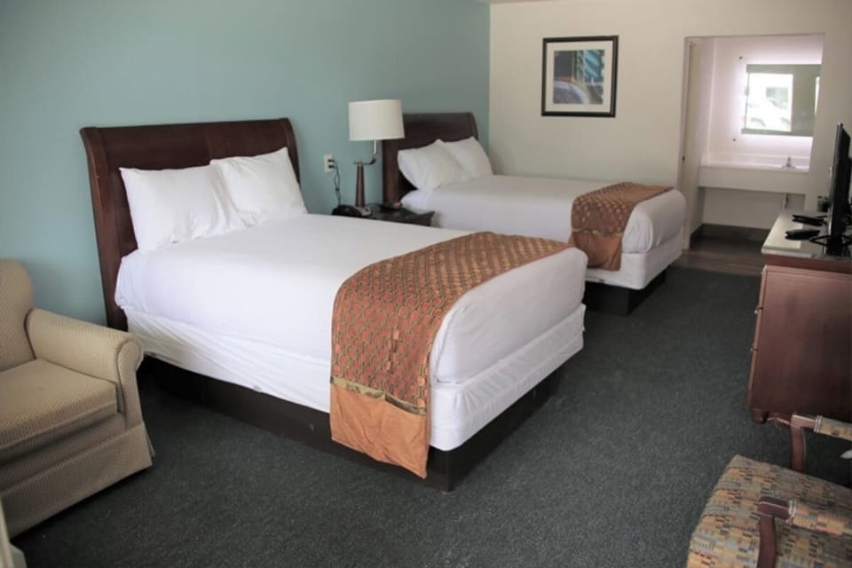 Bedroom. Interior and views may vary based on location and availability