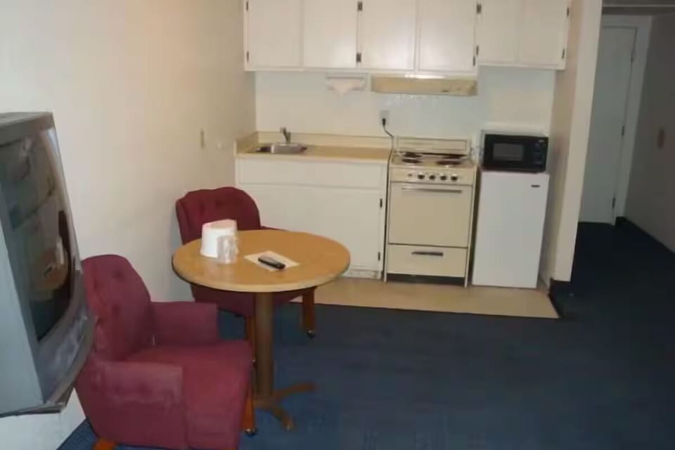 Kitchenette
