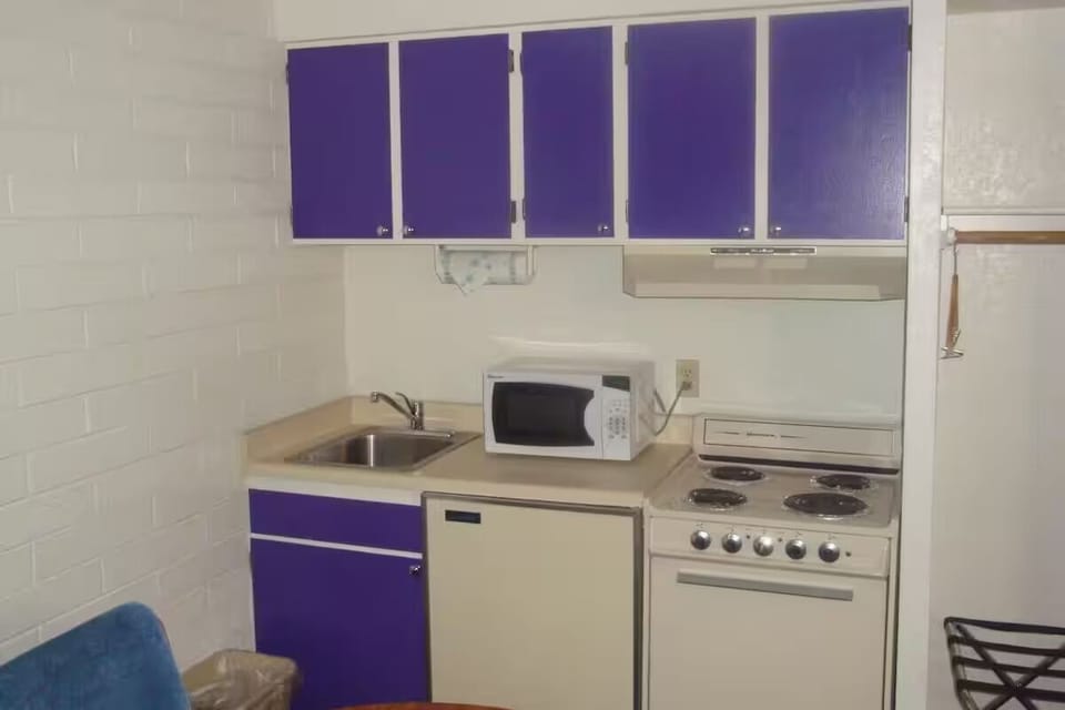 Kitchenette