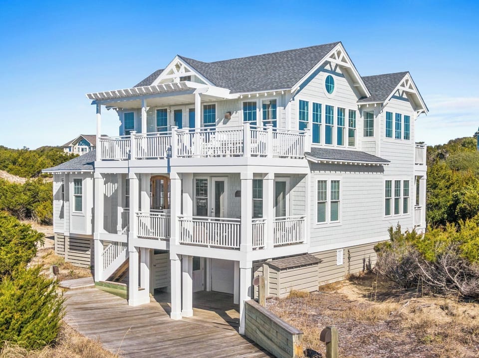 19 BROWN PELICAN ON BALD HEAD ISLAND