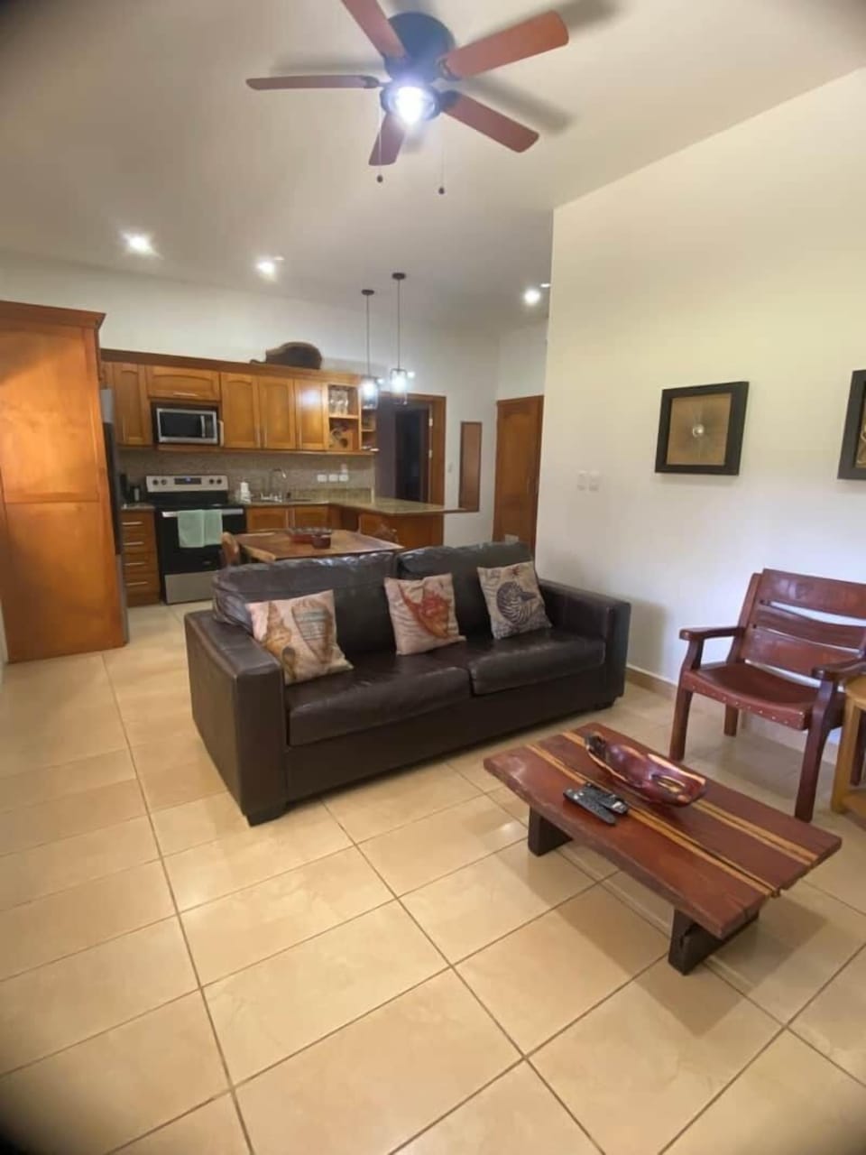 Main living, queen sofa