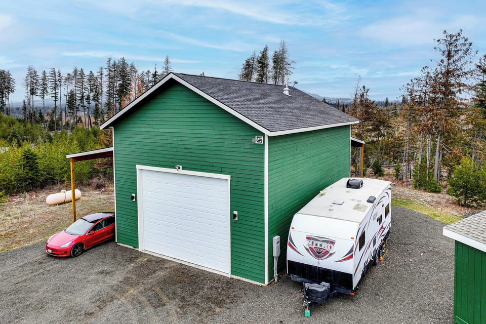 St Maries Vacation Rental | 2BR | 1BA | 1,500 Sq Ft