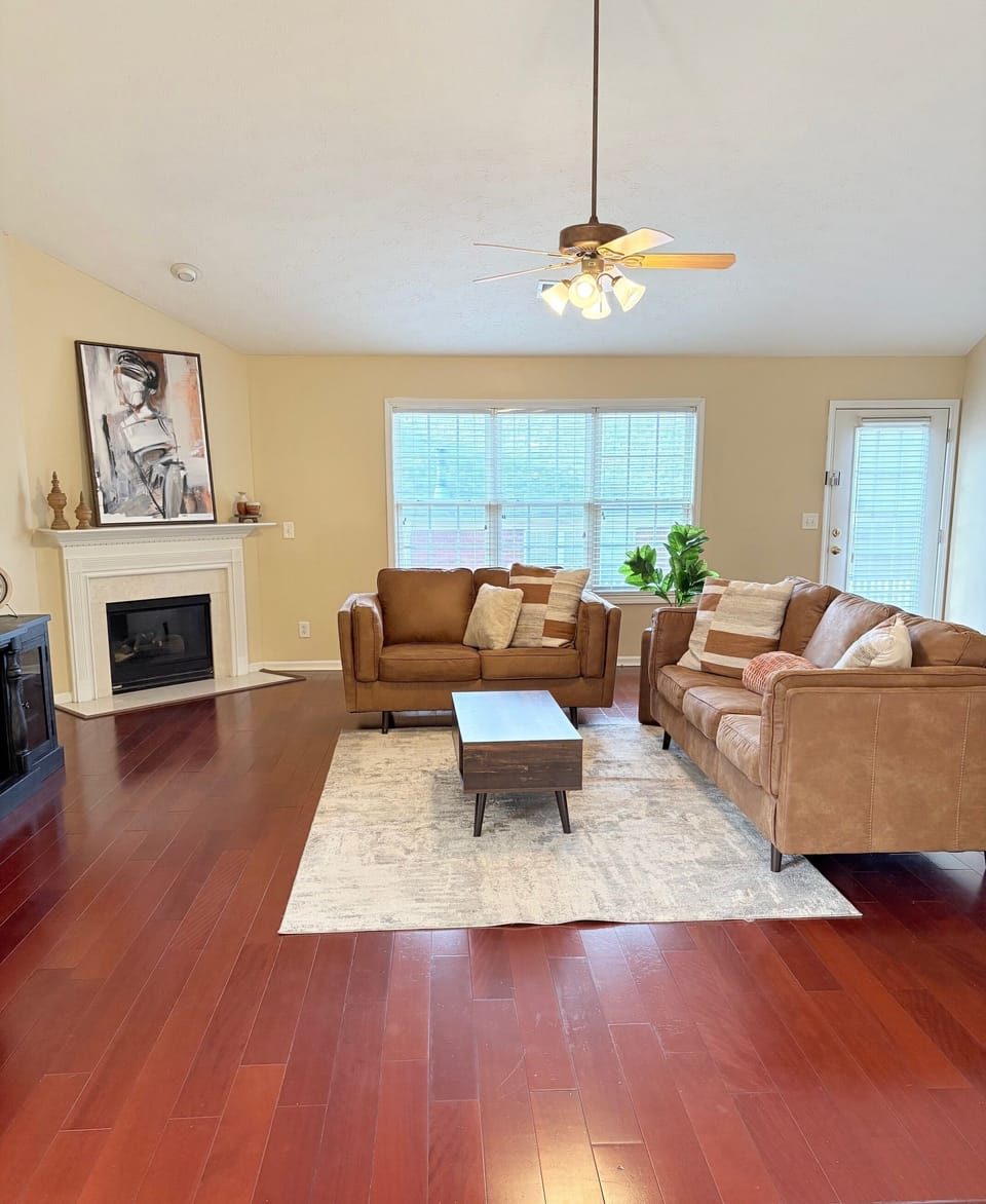 Spacious living room