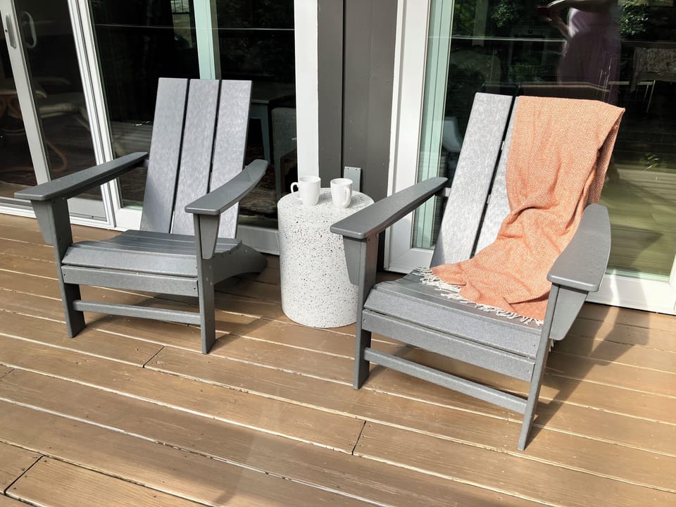 Outside deck chairs, perfect to enjoy a morning coffee/tea or watch the sunset.