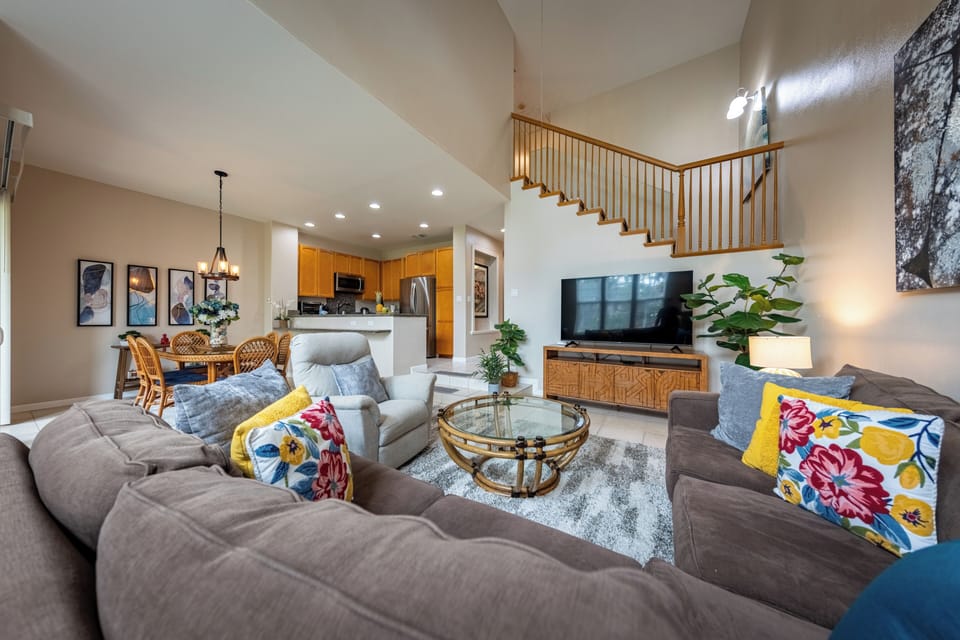 Bright and spacious open-concept layout.