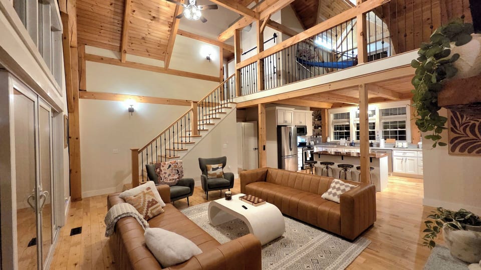 Living Room with fireplace
