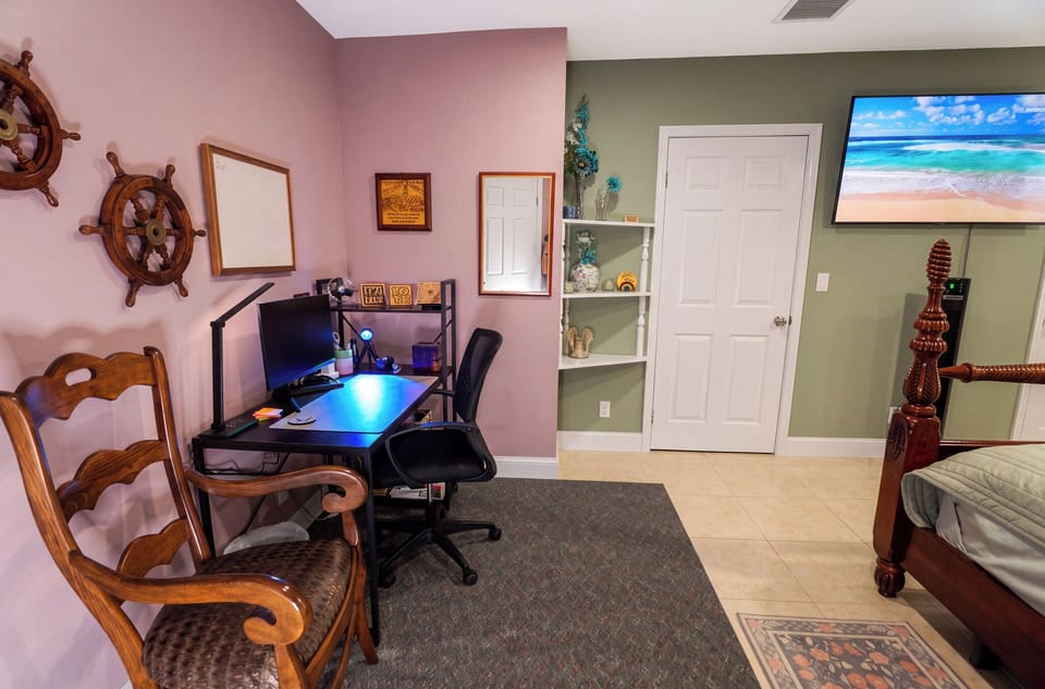 Convenient Desk area, High speed internet. Comfortable seating.