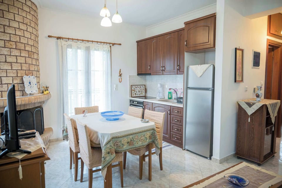 Bright dining space connected to the kitchen.