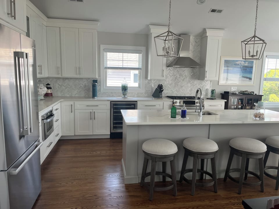 Large Kitchen island able to seat 5.