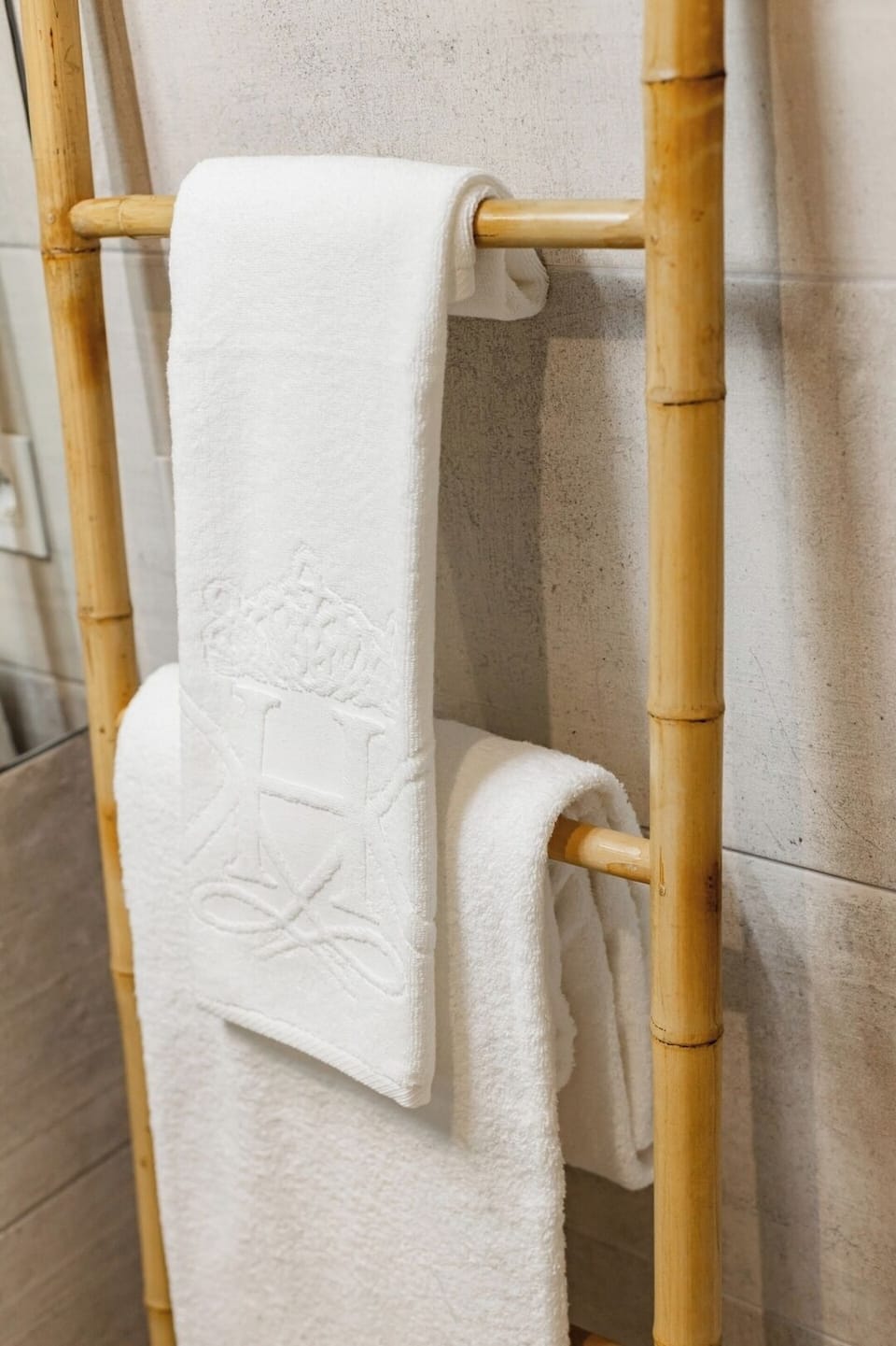 Decorative details.