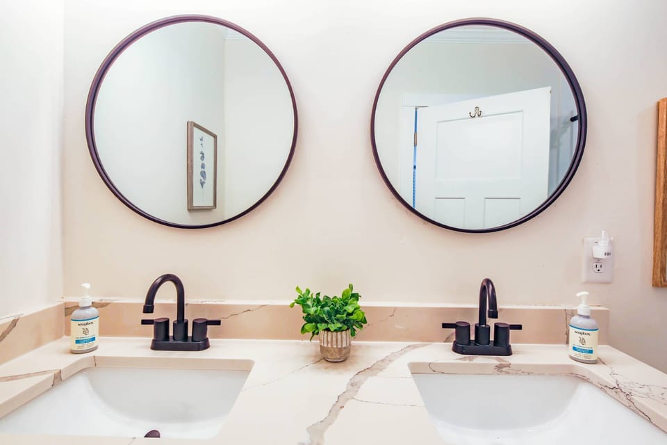 There is plenty of room to store your belongings in the en suite bathroom.