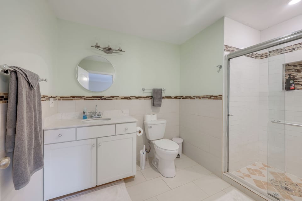 Full Bathroom