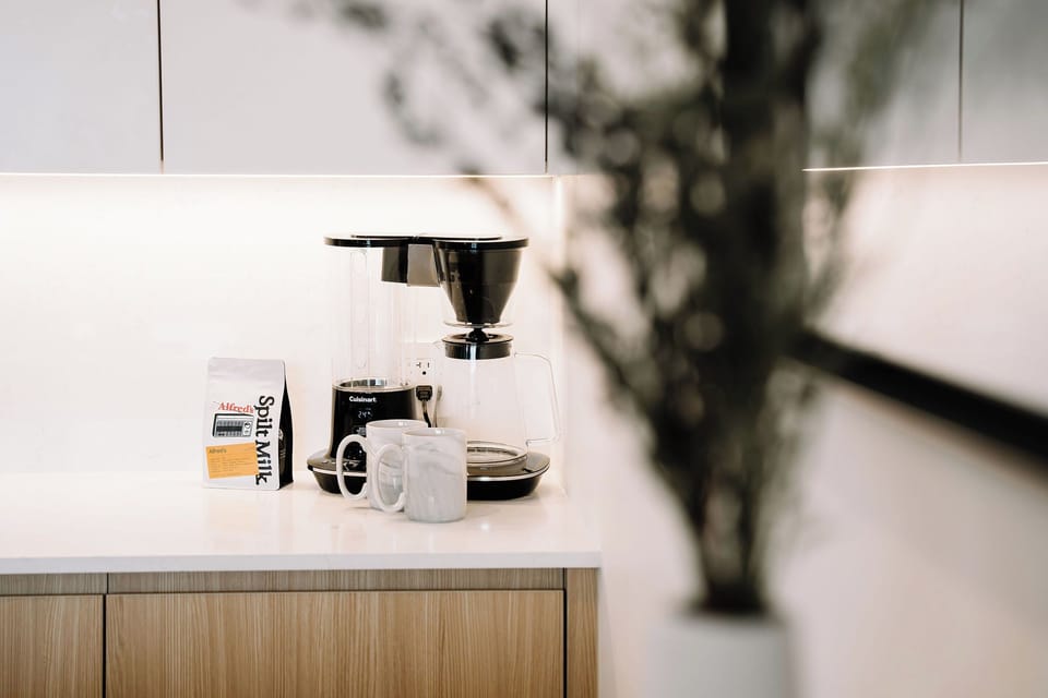 Apres Hideaway coffee machine with locally supplied coffee 