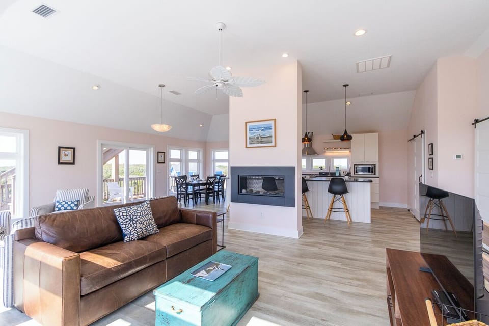 Top Level Living Area