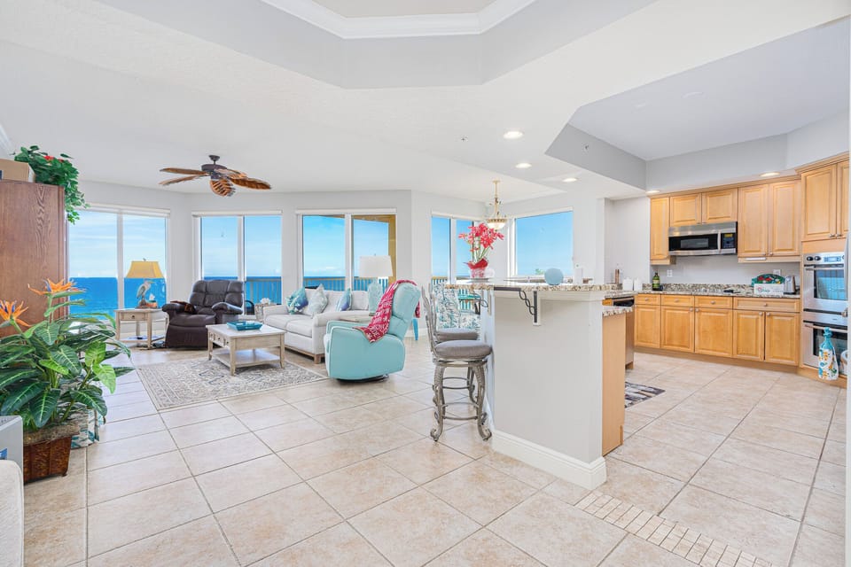 Bright, open floor plan