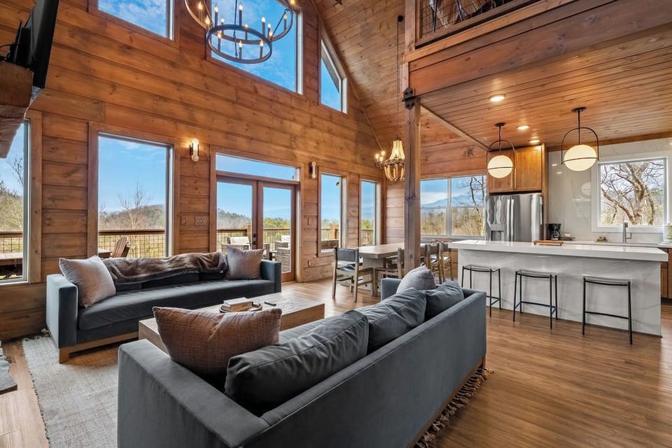 Beautiful views. Comfy seating. 