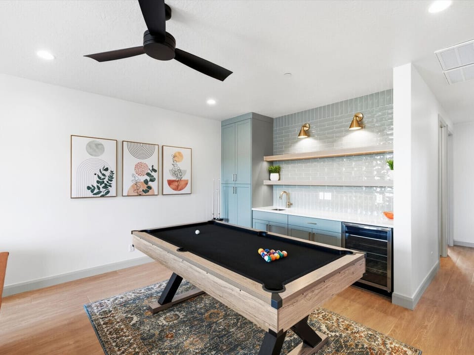 Pool table - Upstairs Living Area