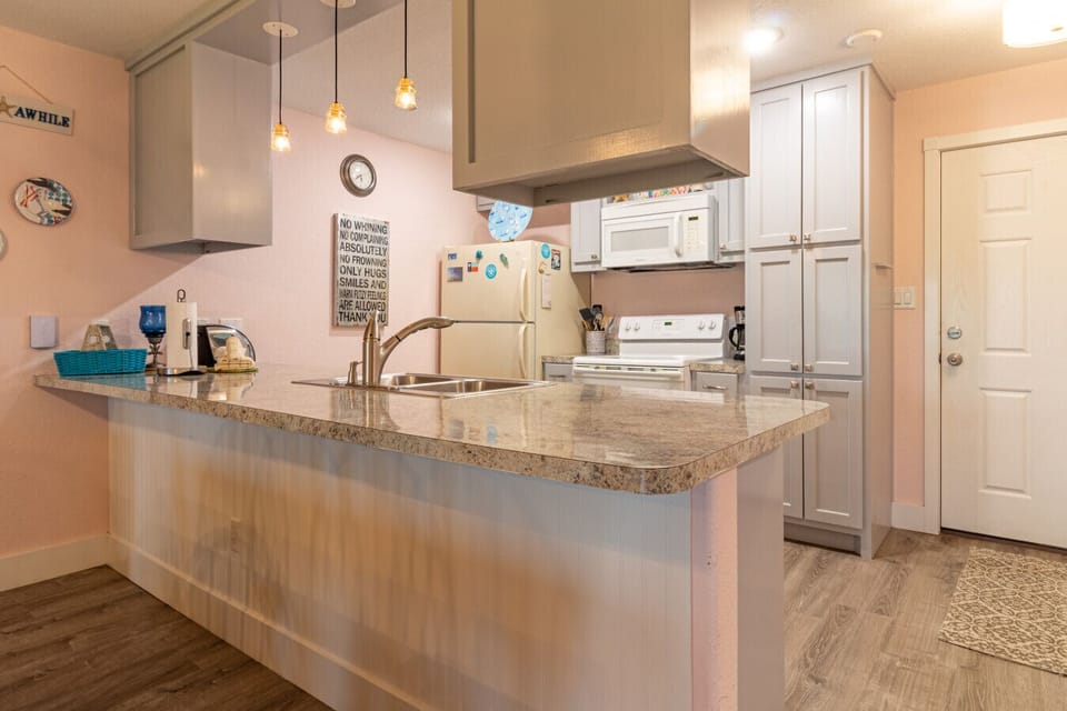 Kitchen island workspace